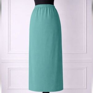 Aqua Dressy Classic Skirt